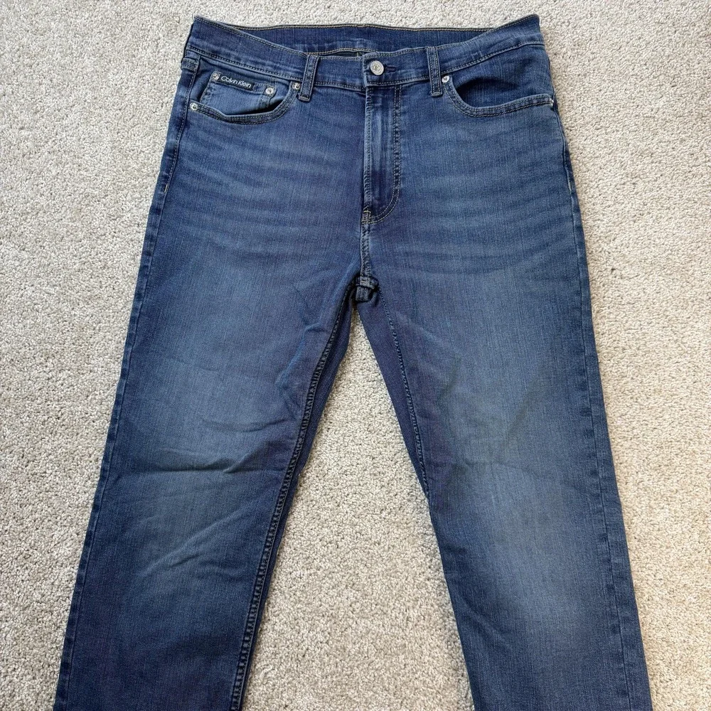 Calvin Klein Jeans Mens 34x28 Medium Wash Blue Denim Regular Straight Stretch